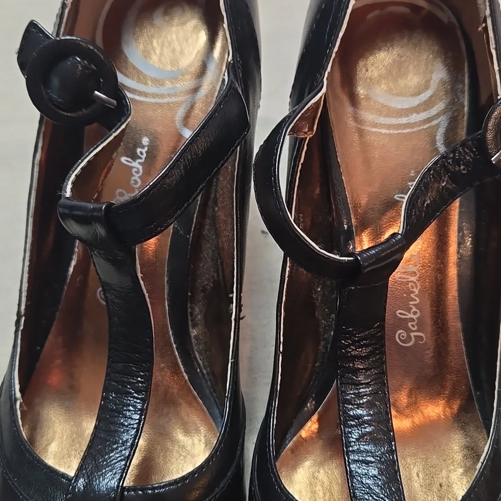 Black leather 3 inch heels size 8w,Gabriella Rocha - Picture 8 of 8